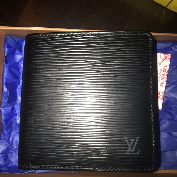 Louis Vuitton Marco Wallet